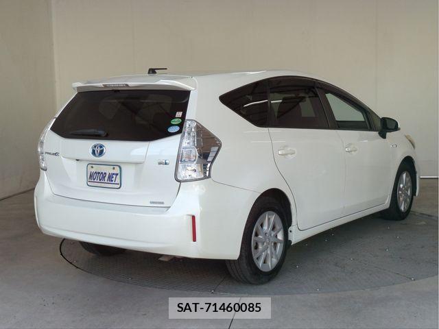 Toyota PRIUS ALPHA 2013-05 8316577-1