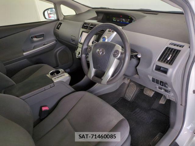 Toyota PRIUS ALPHA 2013-05 8316577-24