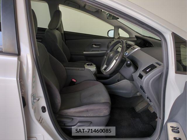 Toyota PRIUS ALPHA 2013-05 8316577-25