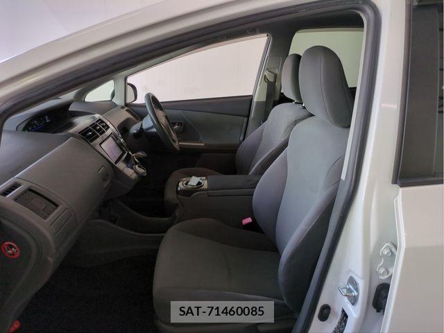 Toyota PRIUS ALPHA 2013-05 8316577-3