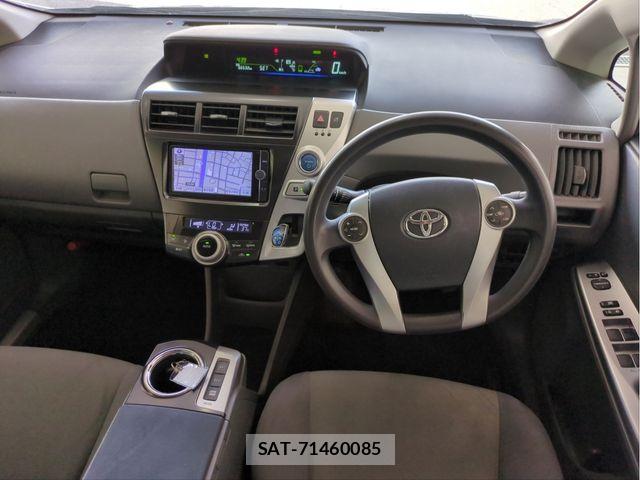Toyota PRIUS ALPHA 2013-05 8316577-7