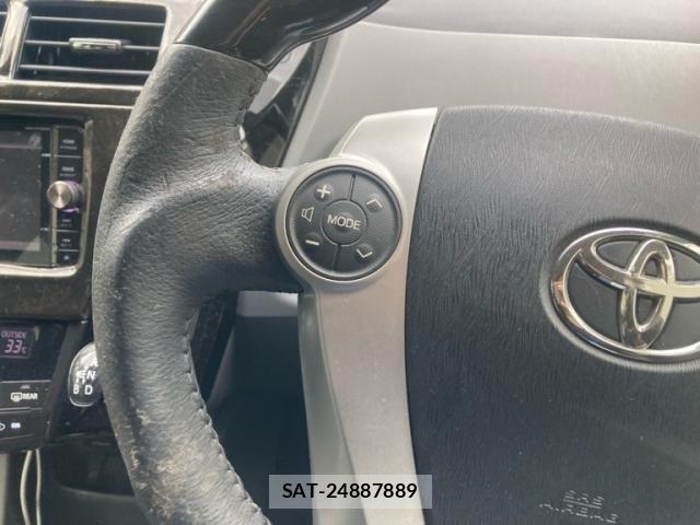 Toyota PRIUS ALPHA 2013-05 8337515-14