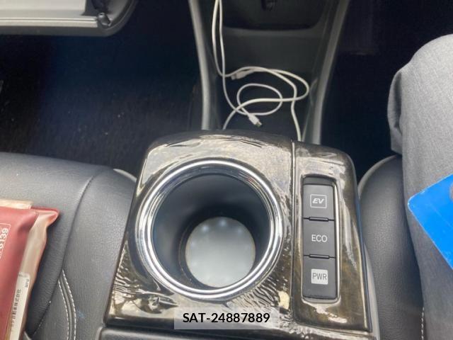 Toyota PRIUS ALPHA 2013-05 8337515-18