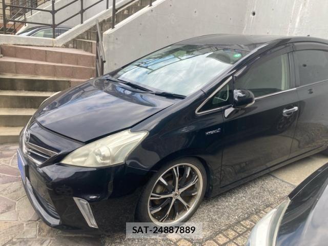 Toyota PRIUS ALPHA 2013-05 8337515-1