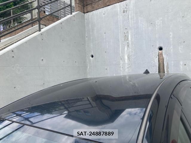 Toyota PRIUS ALPHA 2013-05 8337515-6