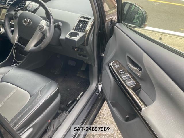 Toyota PRIUS ALPHA 2013-05 8337515-8