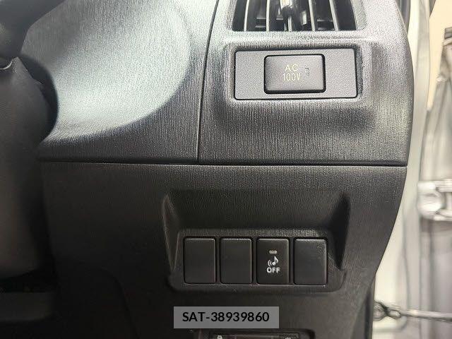 Toyota PRIUS ALPHA 2015-07 8337498-14