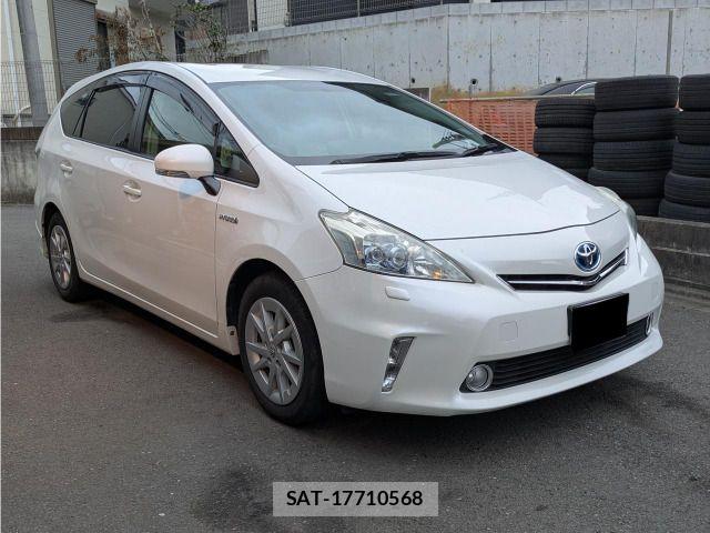 Toyota PRIUS ALPHA 2012-08 8337501-1
