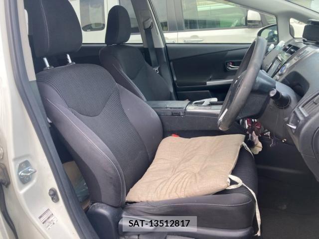 Toyota PRIUS ALPHA 2015-07 8337504-12