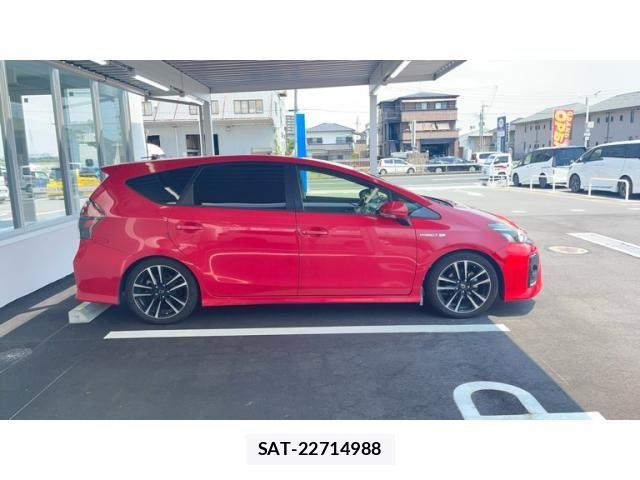 Toyota PRIUS ALPHA 2015-07 8337509-3