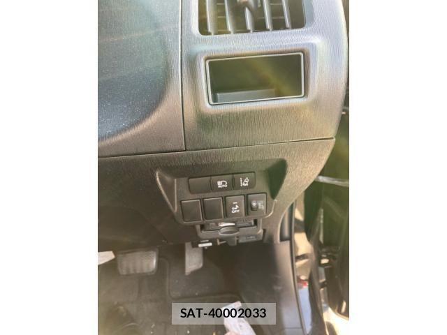 Toyota PRIUS ALPHA 2018-11 8337496-9