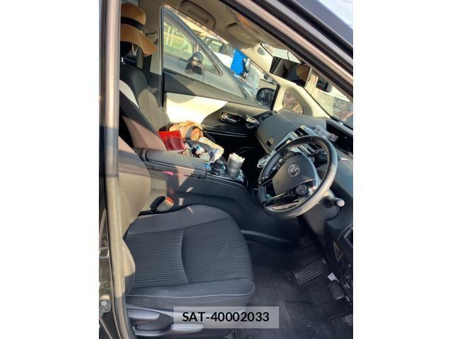 Toyota PRIUS ALPHA 2018-11 8337496-7