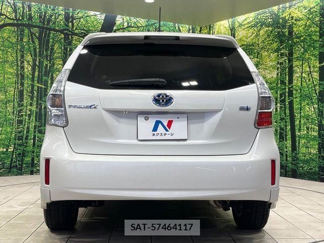 Toyota PRIUS ALPHA 2013-03 8337503-15