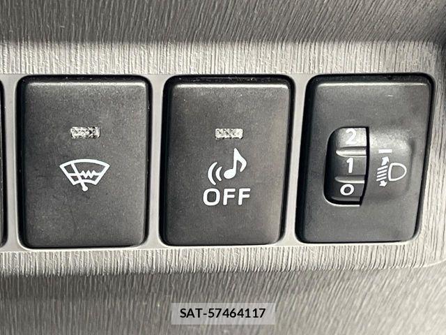 Toyota PRIUS ALPHA 2013-03 8337503-5