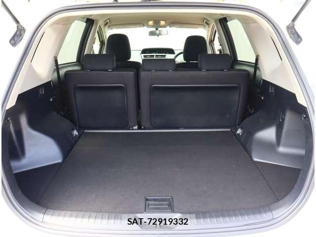 Toyota PRIUS ALPHA 2016-12 8337499-6