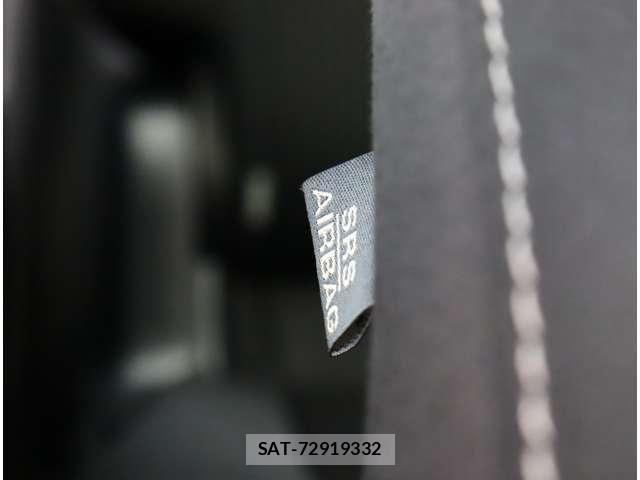 Toyota PRIUS ALPHA 2016-12 8337499-20