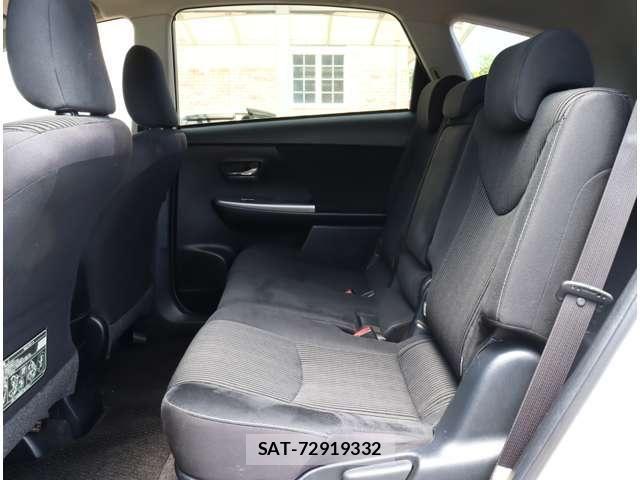 Toyota PRIUS ALPHA 2016-12 8337499-23