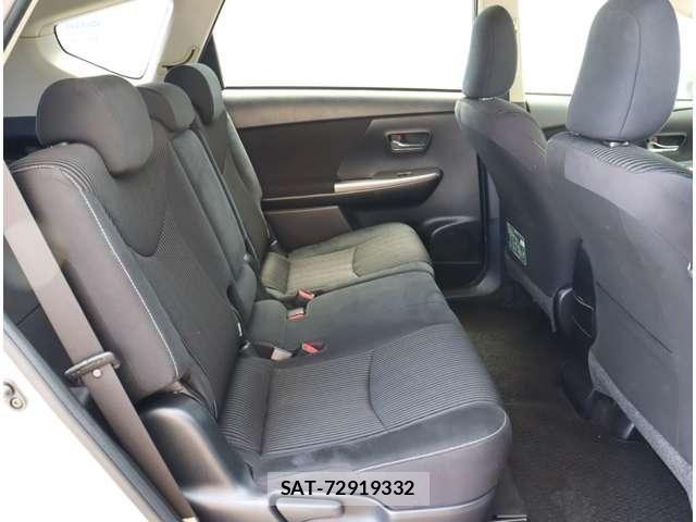 Toyota PRIUS ALPHA 2016-12 8337499-5