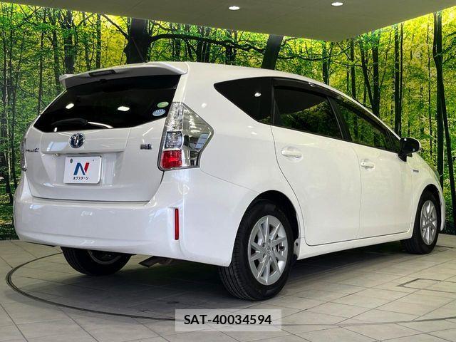 Toyota PRIUS ALPHA 2014-03 8337510-16