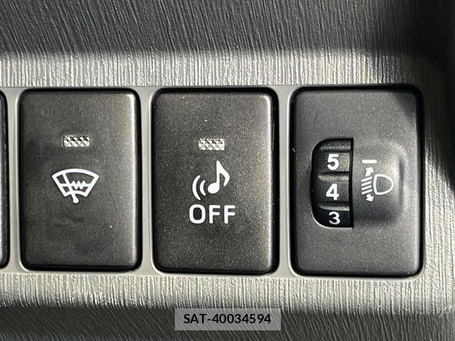 Toyota PRIUS ALPHA 2014-03 8337510-4
