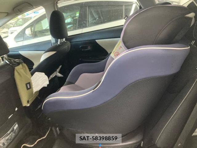 Toyota PRIUS ALPHA 2018-11 8337497-9
