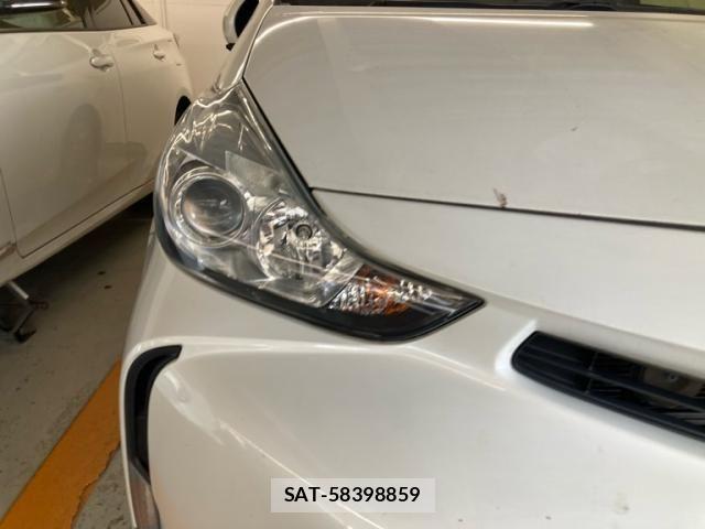 Toyota PRIUS ALPHA 2018-11 8337497-13