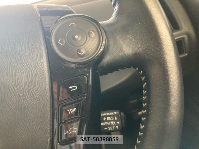 Toyota PRIUS ALPHA 2018-11 8337497-19