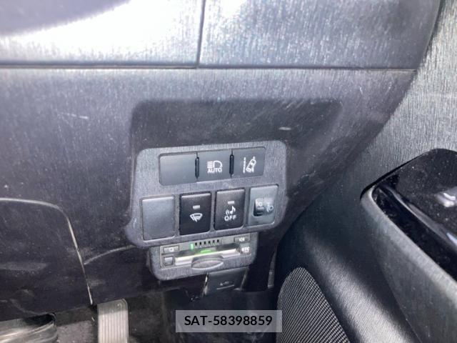 Toyota PRIUS ALPHA 2018-11 8337497-20