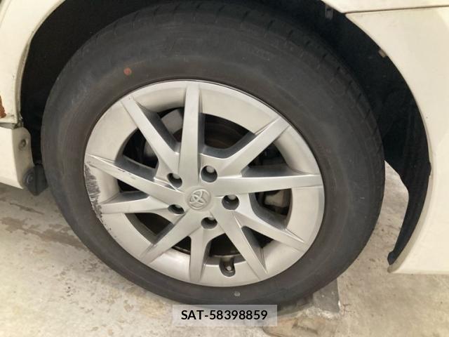 Toyota PRIUS ALPHA 2018-11 8337497-8