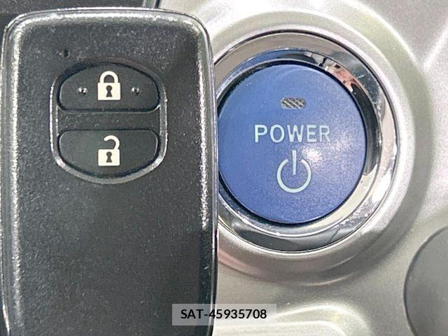 Toyota PRIUS ALPHA 2012-03 8337513-4