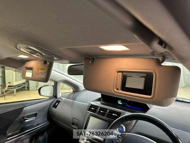 Toyota PRIUS ALPHA 2014-11 8337502-26