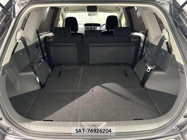 Toyota PRIUS ALPHA 2014-11 8337502-29