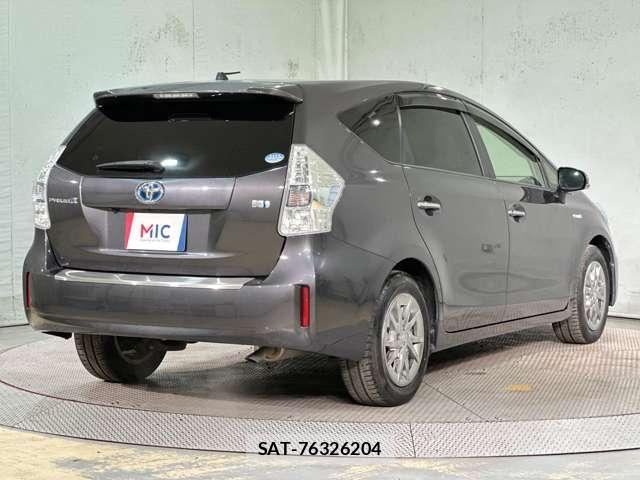 Toyota PRIUS ALPHA 2014-11 8337502-4