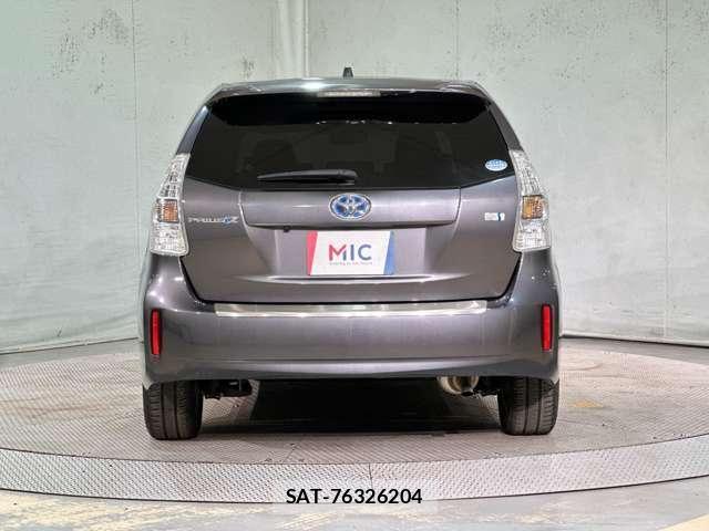 Toyota PRIUS ALPHA 2014-11 8337502-5