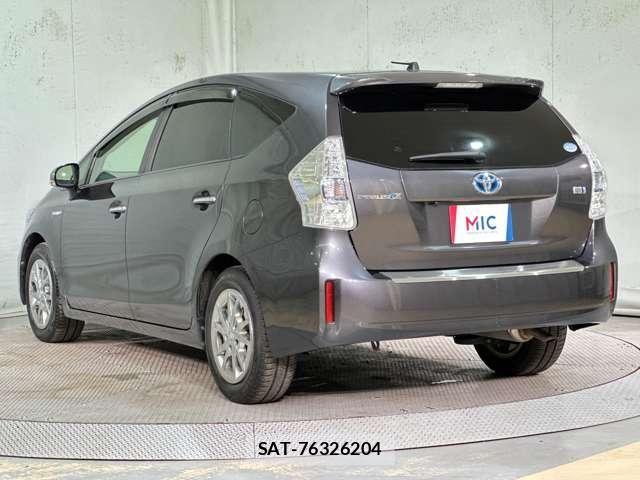 Toyota PRIUS ALPHA 2014-11 8337502-6
