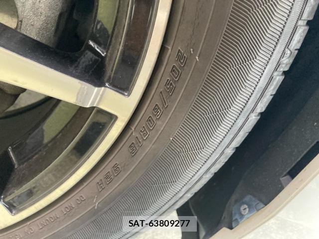 Toyota PRIUS ALPHA 2017-03 8334500-9
