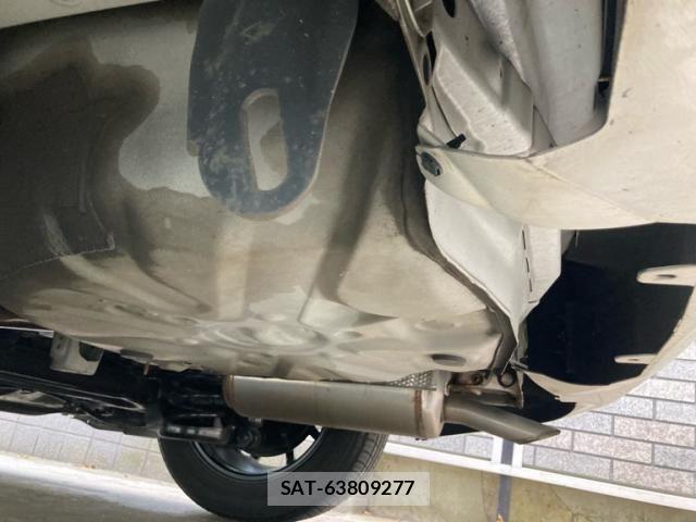 Toyota PRIUS ALPHA 2017-03 8334500-10