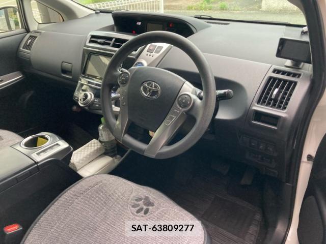 Toyota PRIUS ALPHA 2017-03 8334500-16