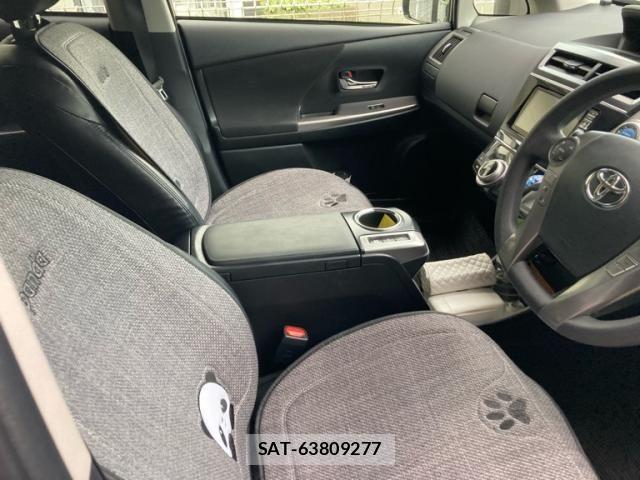 Toyota PRIUS ALPHA 2017-03 8334500-17