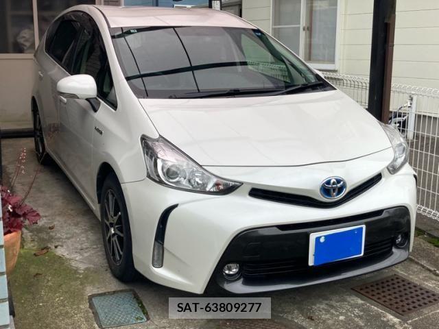 Toyota PRIUS ALPHA 2017-03 8334500-1
