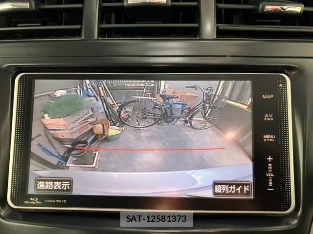 Toyota PRIUS ALPHA 2012-06 8337514-18