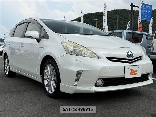 Toyota PRIUS ALPHA 2012-10 8355413-9