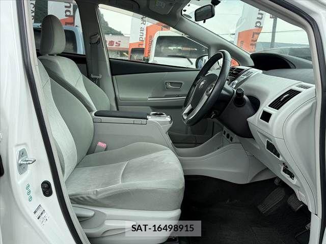 Toyota PRIUS ALPHA 2012-10 8355413-15