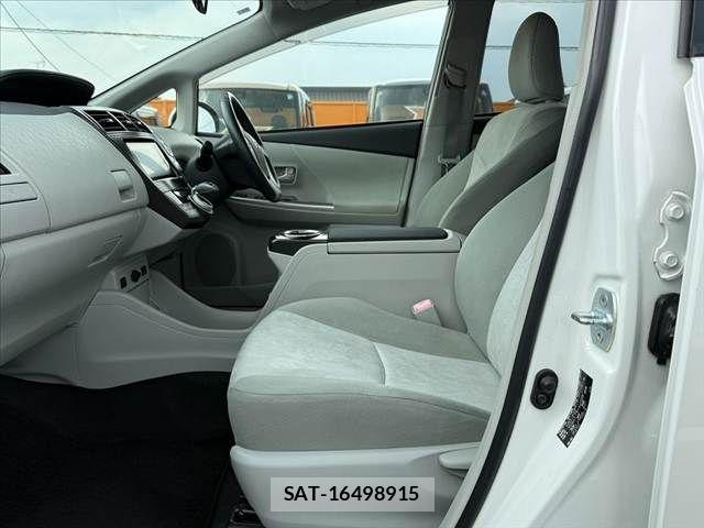 Toyota PRIUS ALPHA 2012-10 8355413-17