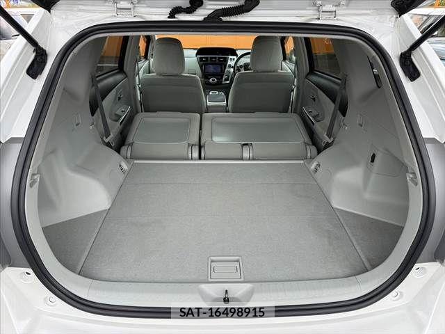 Toyota PRIUS ALPHA 2012-10 8355413-20