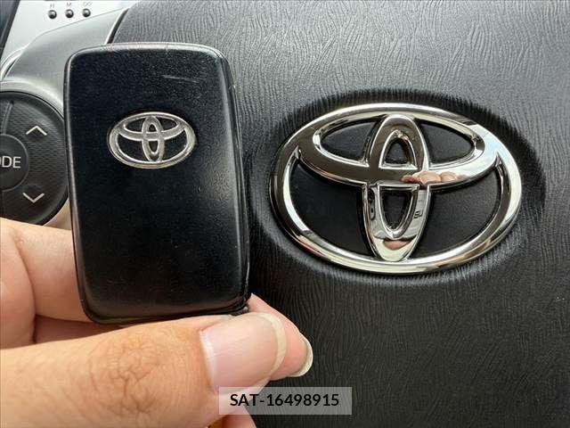 Toyota PRIUS ALPHA 2012-10 8355413-21
