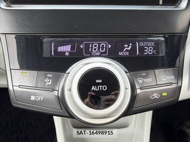 Toyota PRIUS ALPHA 2012-10 8355413-28