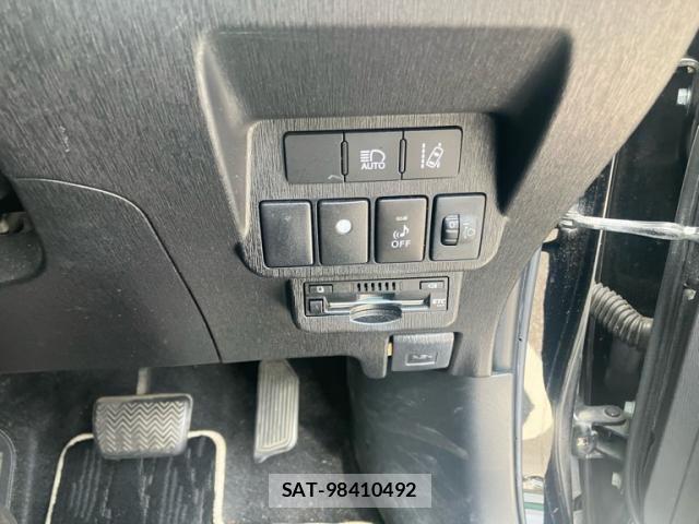 Toyota PRIUS ALPHA 2019-07 8355408-13
