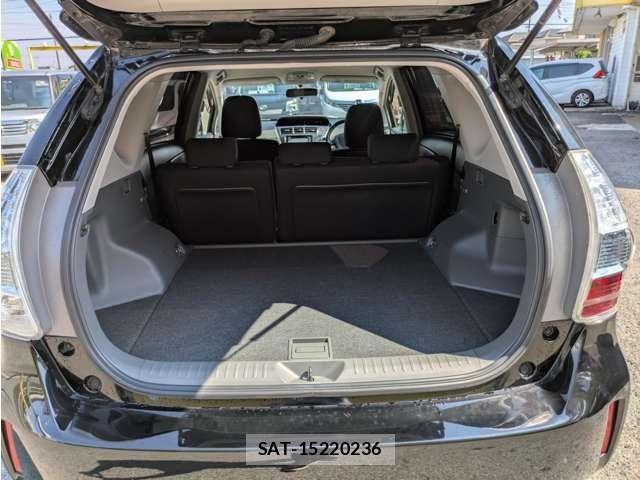 Toyota PRIUS ALPHA 2014-01 8355412-9