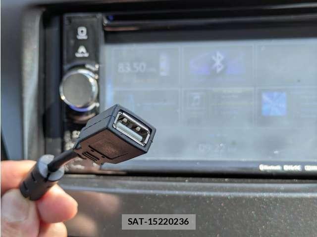 Toyota PRIUS ALPHA 2014-01 8355412-15